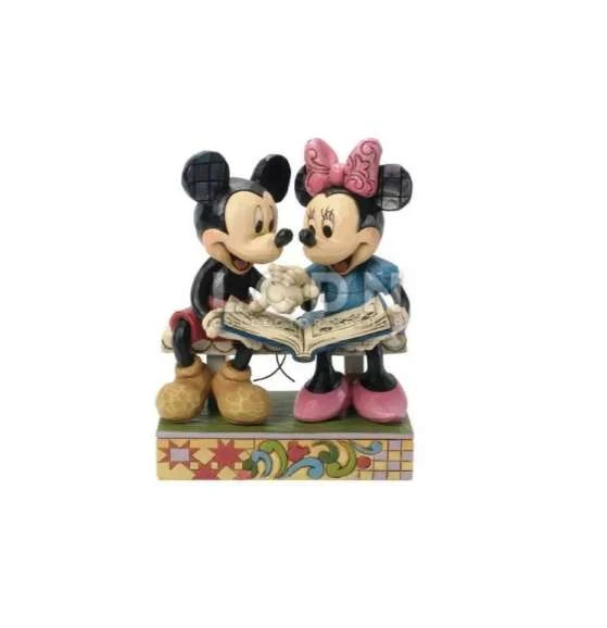 SHARING MEMORIES (MICKEY & MINNIE LOOKING